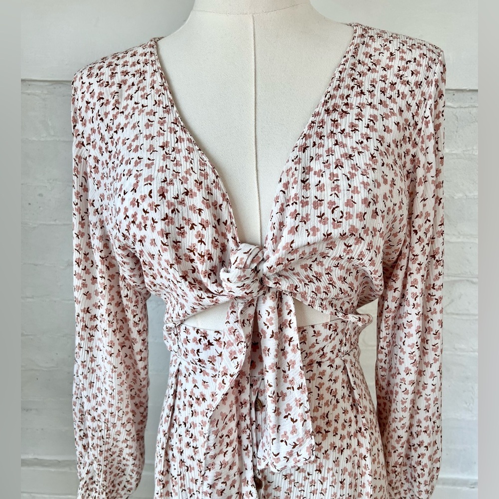 Faithfull The Brand Trinidad Mini Dress Rae Pink Ditzy Floral Tie Front Cut Out - Picture 9 of 16